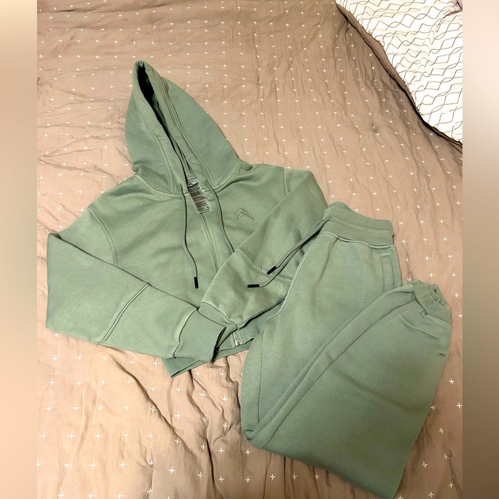 Bundle - Oner Active Classic Lounge Jogger & Crop Full-Zip - Sage